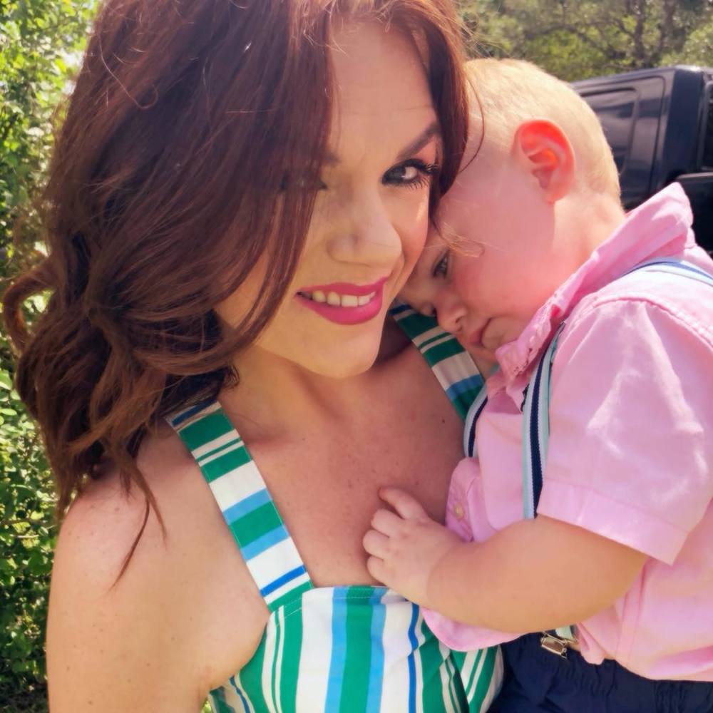 Meet your Posher, Logan-amber